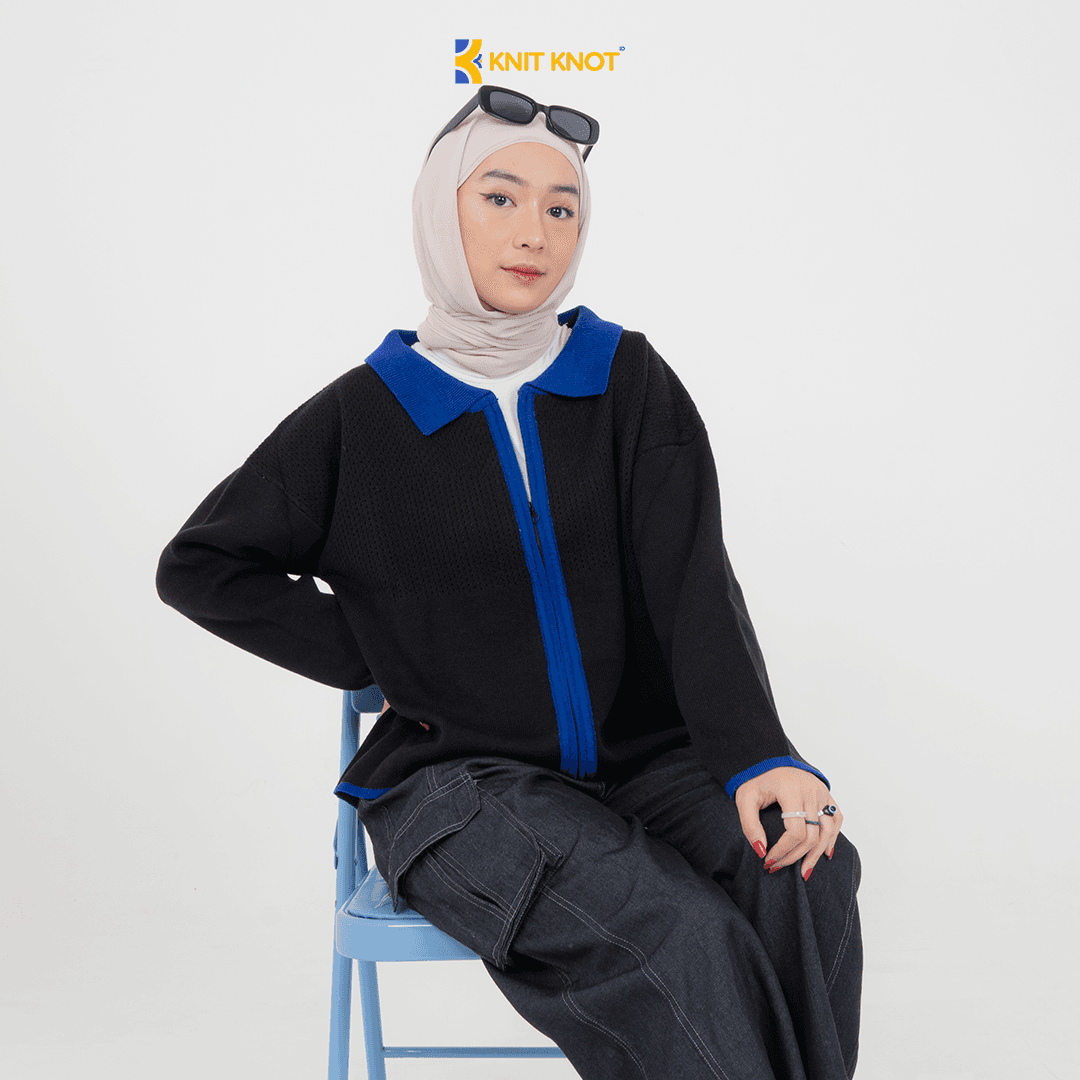 Knitzy Crop Knitted Sweater - Midnight Black