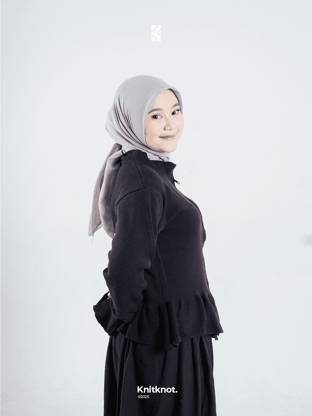 Kyra Knitted Sweater - Matte Black