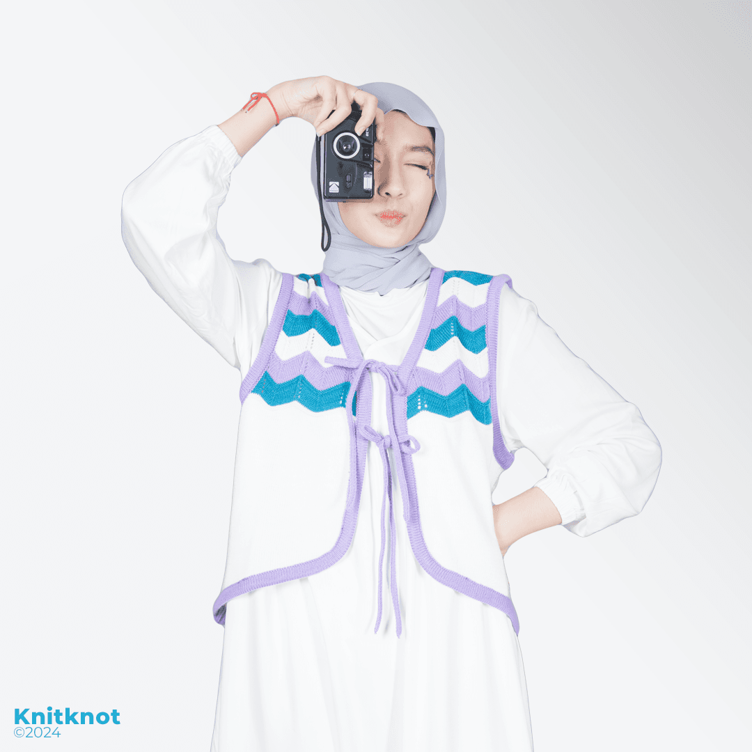 Waves Knitted Vest - Bubble Gum