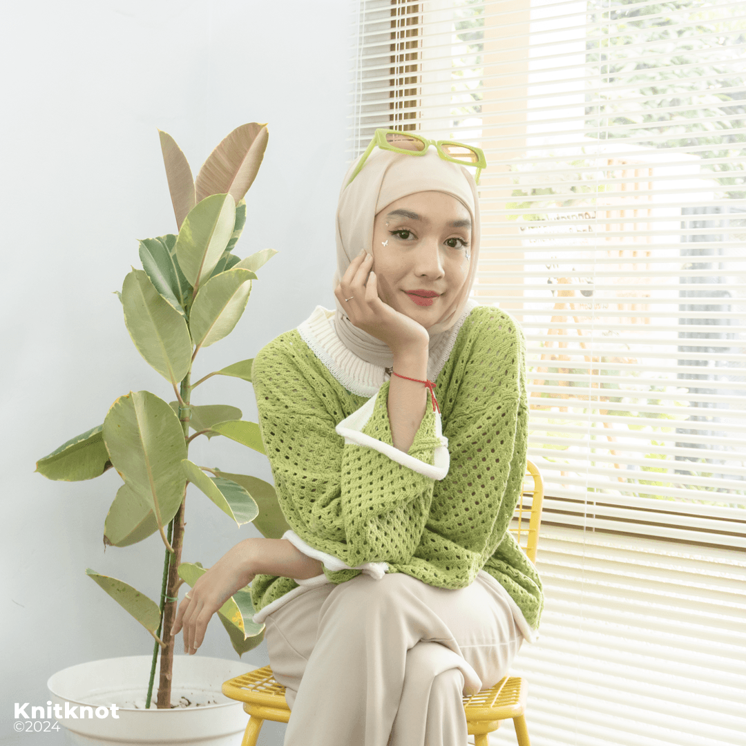 Lily knitted Sweater- Avocado White