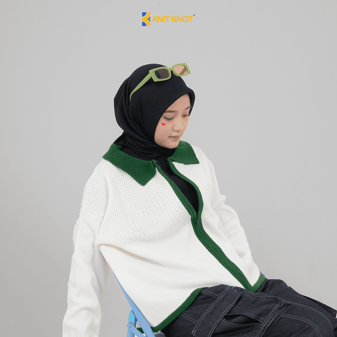 Knitzy Crop Knitted Sweater - Snow White